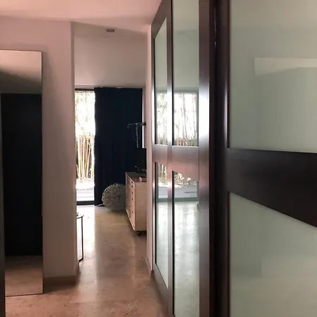 Apartment Youhosty - Exclusive Townhouse Garden And Pool Milan