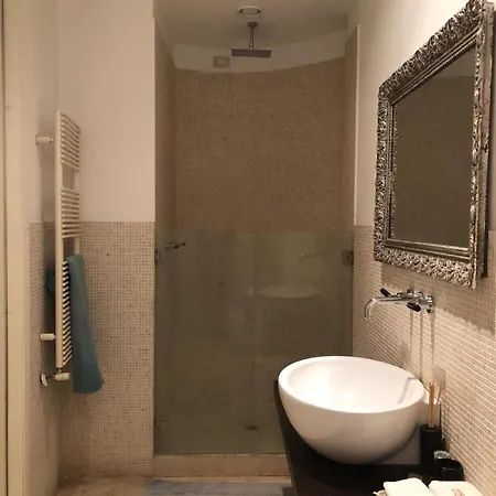 Youhosty - Exclusive Townhouse Garden And Pool Milan
