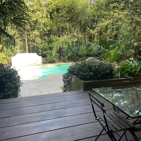 Apartment Youhosty - Exclusive Townhouse Garden And Pool *