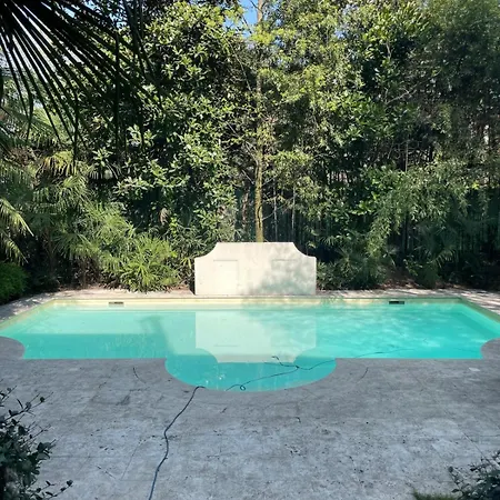 Youhosty - Exclusive Townhouse Garden And Pool *
