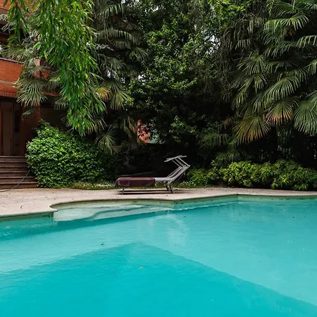 Youhosty - Exclusive Townhouse Garden And Pool Milan