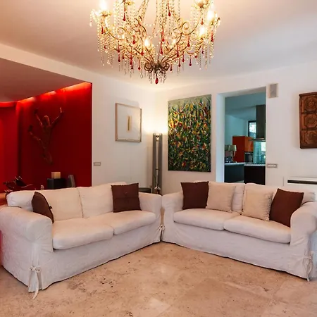Youhosty - Exclusive Townhouse Garden And Pool Appartement *
