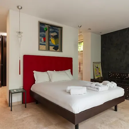 Youhosty - Exclusive Townhouse Garden And Pool Appartement *